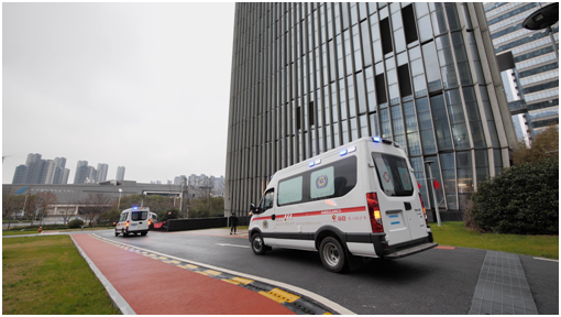 春天會來，櫻花會開 | 三輛負壓式救護車，第三